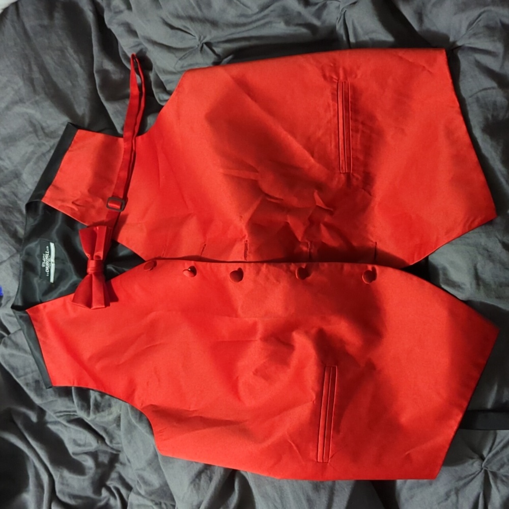 Men's size Small Red Formal/Casual Vest with Red Bowtie, Tie and Pocket Square